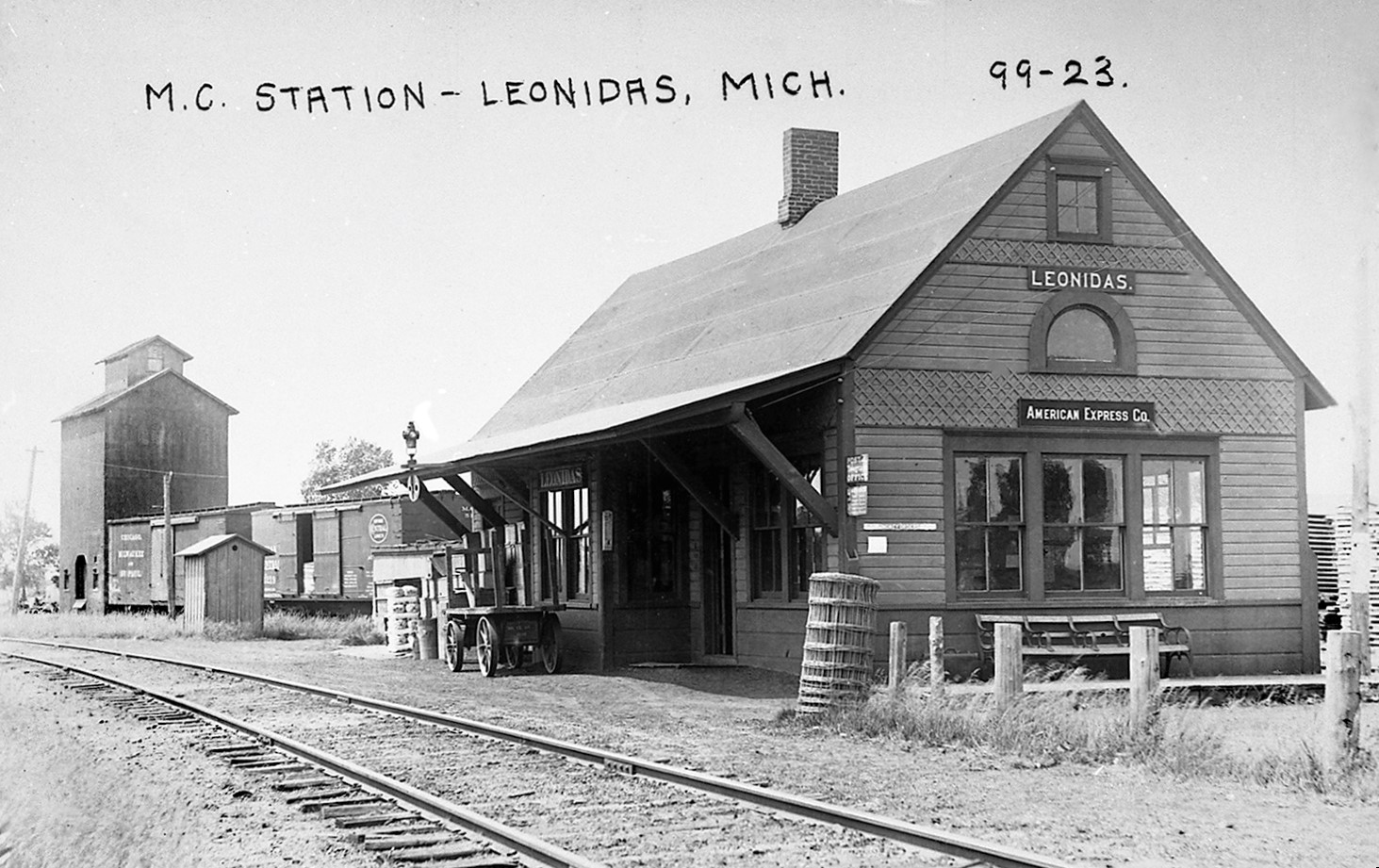 MC Leonidas MI Depot